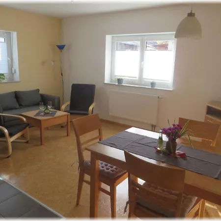 Pfrang Apartment *